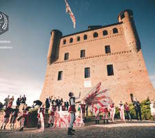 castello-grinzane-sbandieratori-matrimonio-1024x683